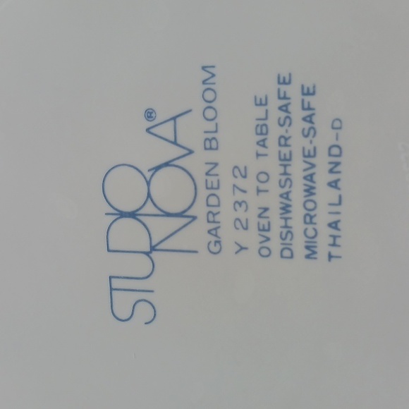 Large Studio Nova Bowl Garden Bloom - Picture 4 of 8